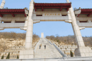 杭州市临安区九仙山公墓大门图