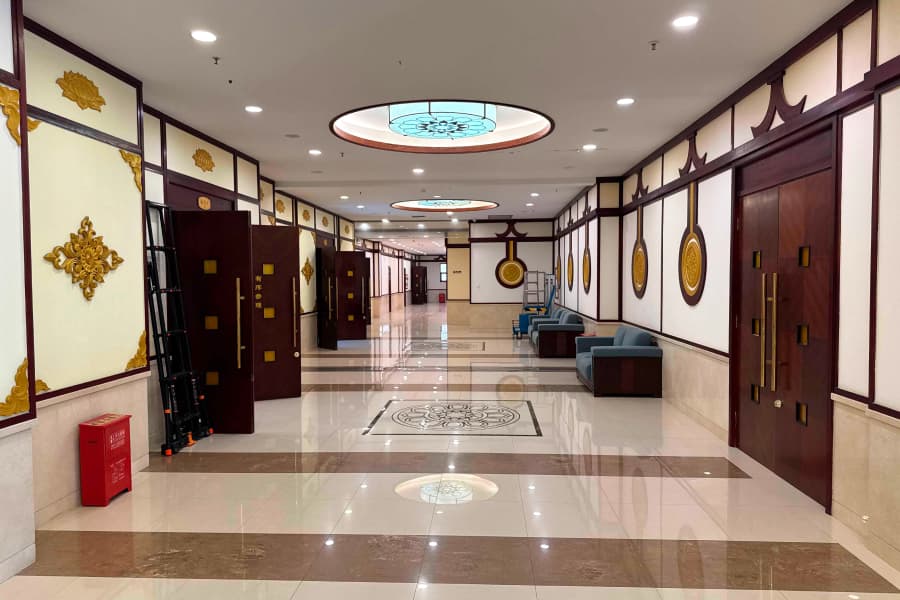 灵山后花园大厅